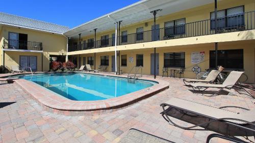 Royal Orleans by Teeming Vacation Rentals - image 10