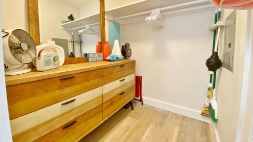 Sea Rocket 8 by Teeming Vacation Rentals - image 8