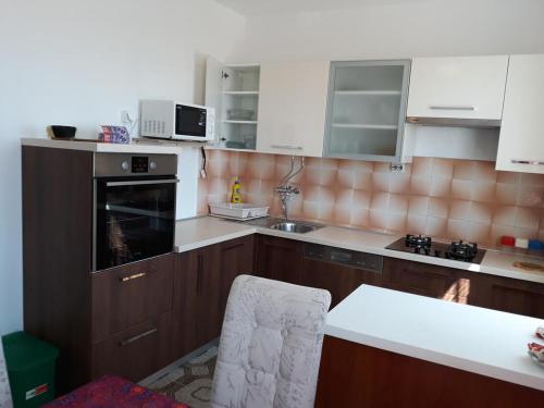 Apartments with a parking space Fazana - 7281