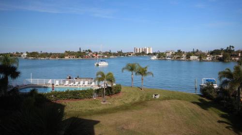 The Palms of Treasure Island by Teeming Vacation Rentals - image 5