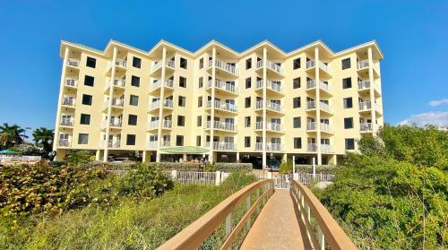 Sunset Vistas by Teeming Vacation Rentals - image 4