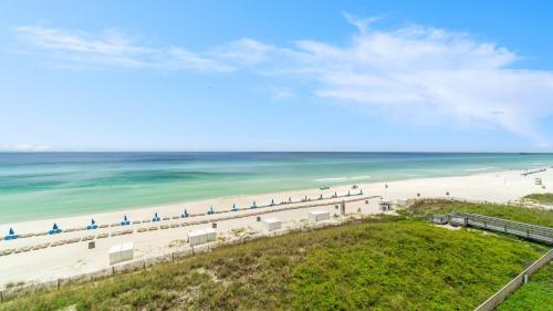 Sunrise Beach by Teeming Vacation Rentals - image 4