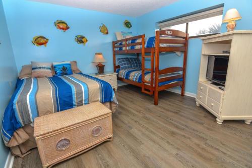 Summerhouse 308 B by Teeming Vacation Rentals - image 5