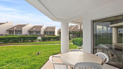 Silver Sands by Teeming Vacation Rentals - image 12
