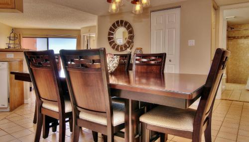 Beach Palms by Teeming Vacation Rentals - image 2