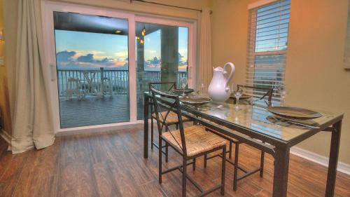 Beach Haven by Teeming Vacation Rentals - image 5
