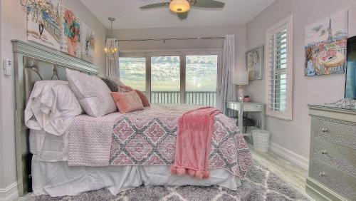 Beach Haven by Teeming Vacation Rentals