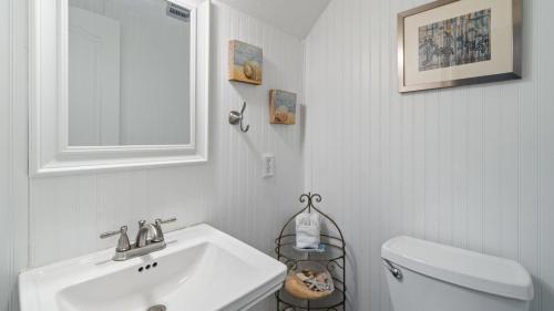 Largo Mar by Teeming Vacation Rentals