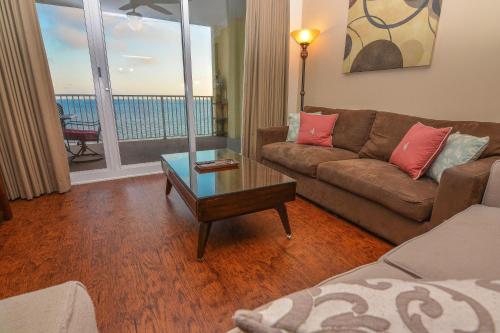 Ocean Reef by Teeming Vacation Rentals