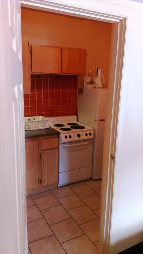 Kitchen, Western Motel in Gunnison (CO)