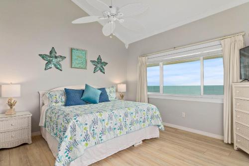 Summerhouse Beach and Racquet Club by Teeming Vacation Rentals