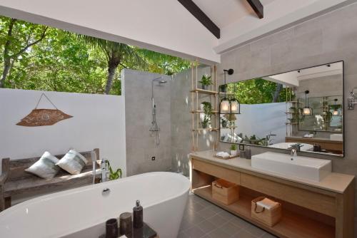 Beach Pool Villa image 5