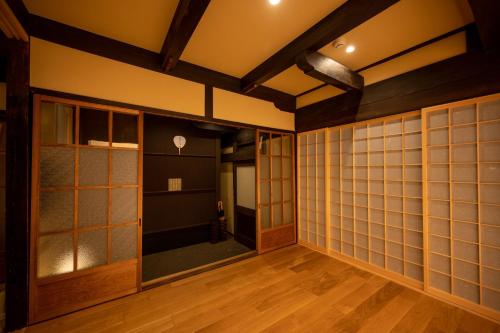 Three-Bedroom Villa image 7