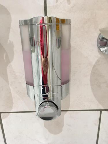 California Guest House - image 7