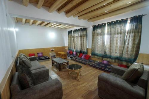 Odbar Guest House Best Guest House at Leh Ladakh