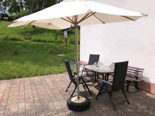 Hotelli välisilme, Ferienhaus Sprink Vulkaneifel in Strohn