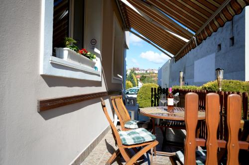 バルコニー/テラス, Vincze Vendeghaz in イーガー