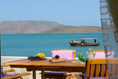 Kristallia - Elounda seafront vacation rental