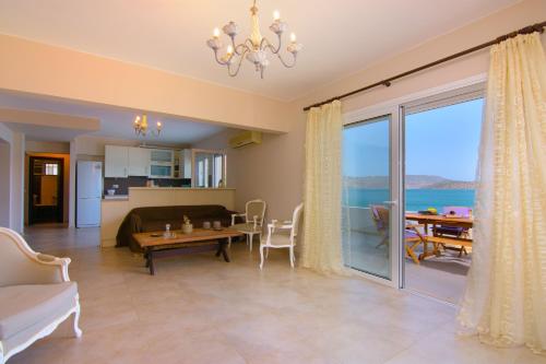 Kristallia - Elounda seafront vacation rental