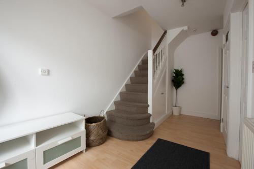 Thirsk Tooting Concept Studios by Allô Housing - image 2