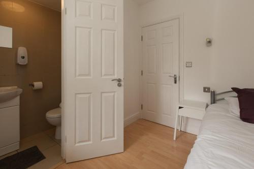 Thirsk Tooting Concept Studios by Allô Housing - image 9