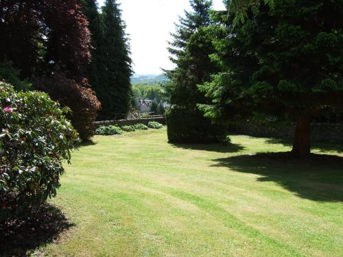 Pitlochry North Wing Apartment - very central