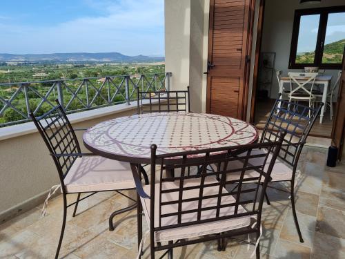 Alghero - House with Panoramic View immersed in full nature, Alghero (zdjęcie 2)