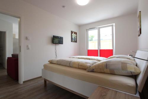 Apartment with Terrace image 5