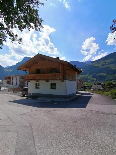 Ferienhaus ANDREA Ramsau im Zillertal