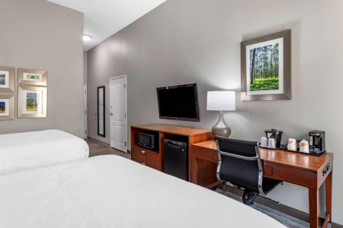 Comfort Inn & Suites in Cleveland, USA