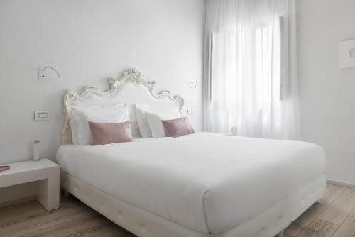 Hotel Home Florence - image 8
