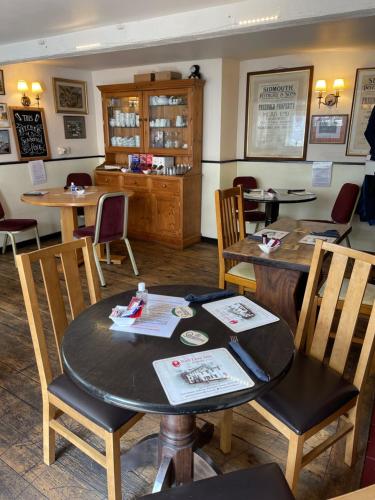 Red Lion Inn in Sidbury