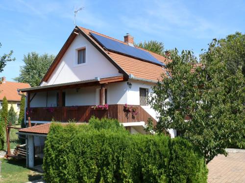  Réka Vendégház, Unterkunft in Kehidakustány