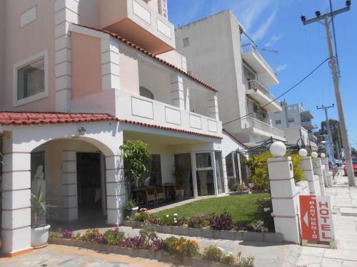 Parthenis Riviera Hotel - image 6