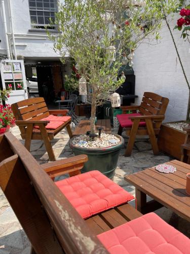 Red Lion Inn in Sidbury