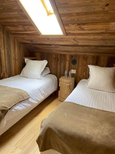 1 king bed, 1 sofa bed