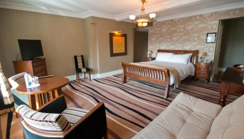 Deluxe Double Room image 8