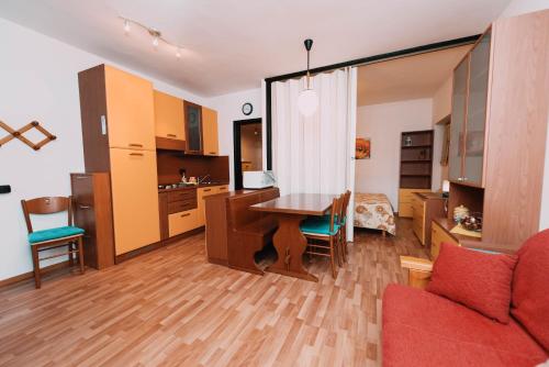  Sky Residence II - Comfort Apartments in Aprica, Pension in Aprica