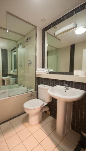 Deluxe Double Room image 4