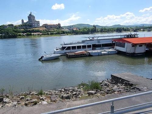 Ferienbungalow Tinka - Hotel - Štúrovo