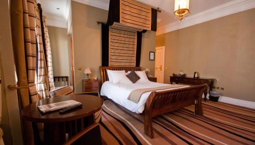 Deluxe Double Room image 1