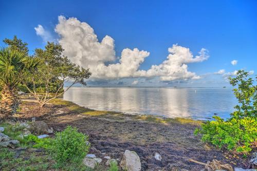 Quiet Crystal Beach Hideaway - Steps to the Sand! in Palm Harbor