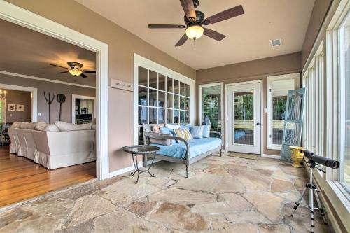 Cloudland Retreat with Mountain and Valley Views!