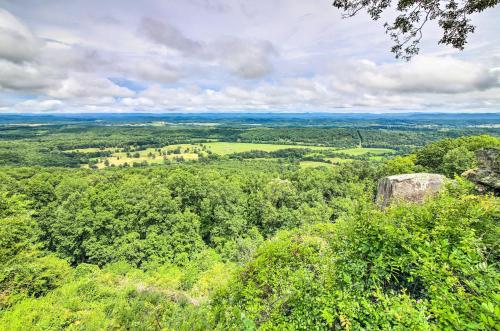 Cloudland Retreat with Mountain and Valley Views!