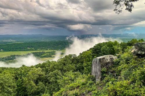 Cloudland Retreat with Mountain and Valley Views!