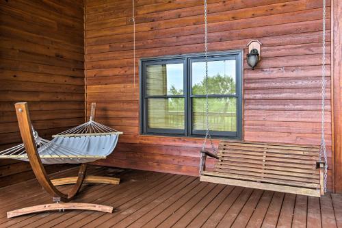 Large Murphy Cabin with Hot Tub and Mtn Views! - image 12