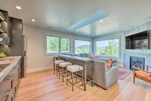Top-Notch Mountain Living by Canyons Resort! - image 11