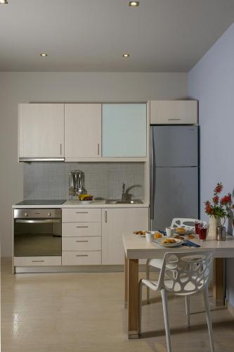 Lenikos Resort Room Type - Queen Studio