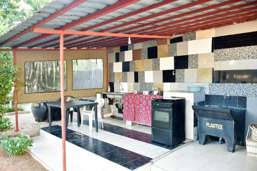 Kitchen, Cristina´s Home Natural Feelings in Maputo