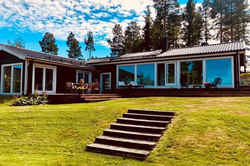 Stunning Lux Waterfront Villa Private Beach - Dock - Accommodation - Skellefteå